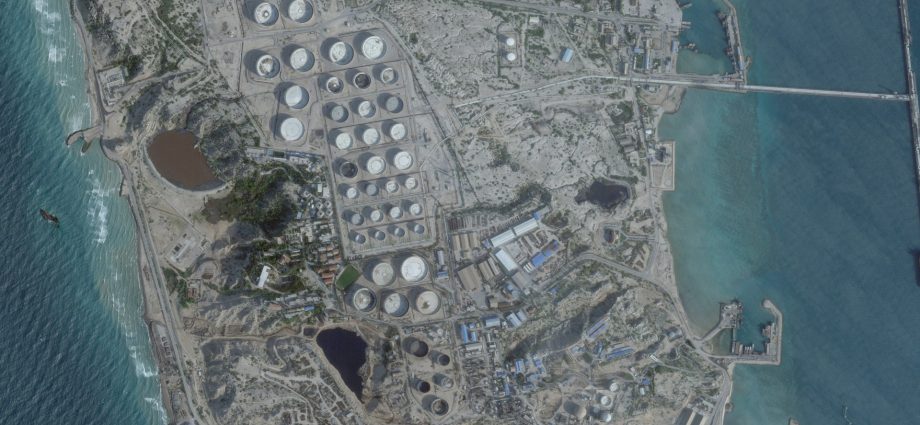 the-‘orphan-pearl’:-inside-kharg,-the-beating-heart-of-iran’s-oil-empire