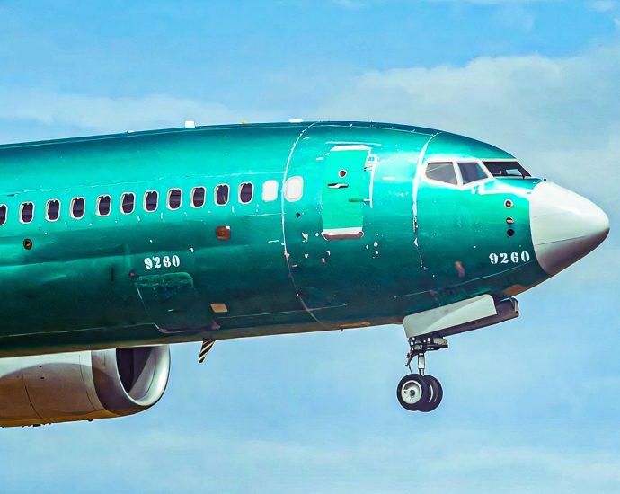 here’s-why-new-boeing-aircraft-are-green-before-delivery