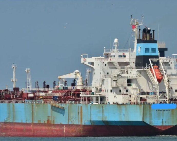 us-sanctions-don’t-work:-russian-tankers-shipped-$11-billion-in-oil-last-year.-that’s-enough-to-bomb-ukrainian-cities-for-eight-months