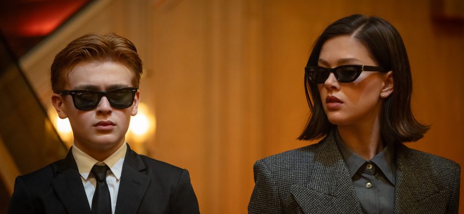 ‘the-beauty’-cast-on-the-show’s-campy-fashion-nods-and-why-ryan-murphy-‘just-makes-what-he-wants-to-see’-(exclusive)