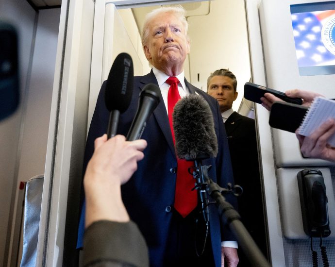 democrats-ask-pentagon-about-iran-school-strike-and-role-of-ai