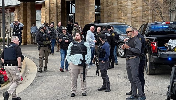man-shot-dead-by-security-after-ramming-car-into-michigan-synagogue