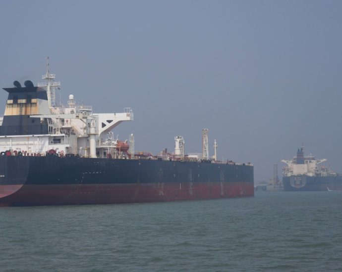 oil-stays-above-$100-a-barrel-amid-iran’s-stranglehold-on-strait-of-hormuz