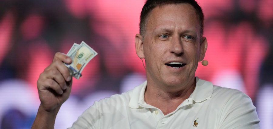 thiel-brings-his-antichrist-lectures-to-the-vatican’s-doorstep,-and-catholic-institutions-back-away