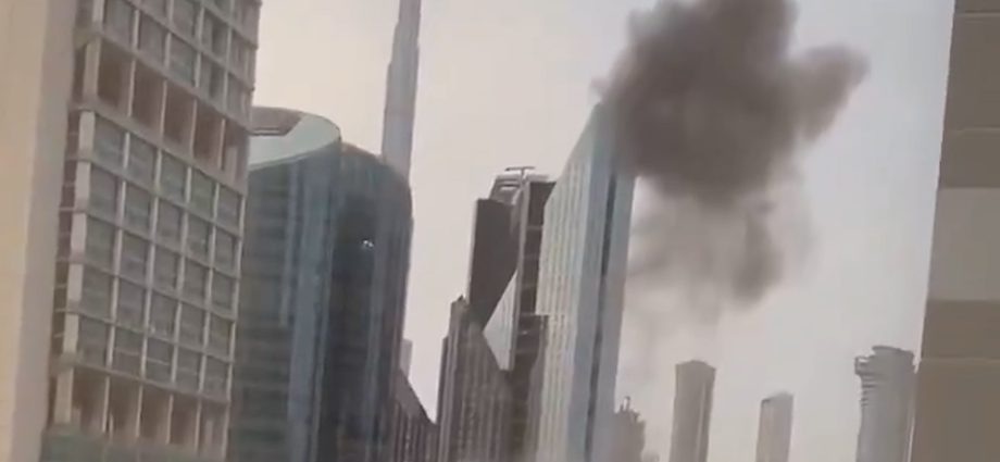 black-smoke-seen-after-blasts-in-dubai-financial-district