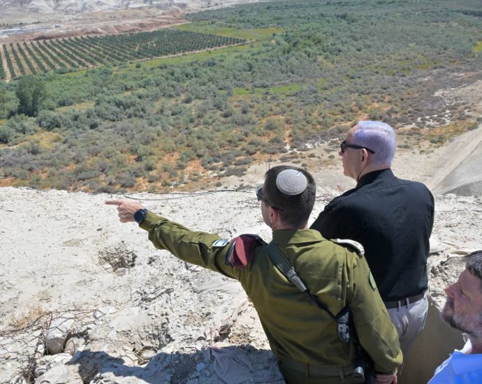 israeli-journalist-gideon-levy:-israel-will-not-stop-wars-&-occupation-until-us.-pulls-support