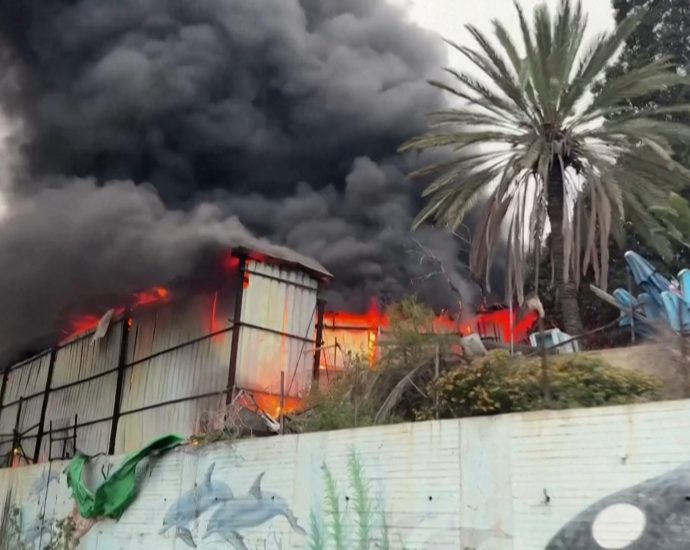 iranian-missile-strike-in-central-israel-sets-building-ablaze