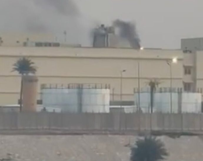 smoke-seen-rising-from-us-embassy-in-baghdad
