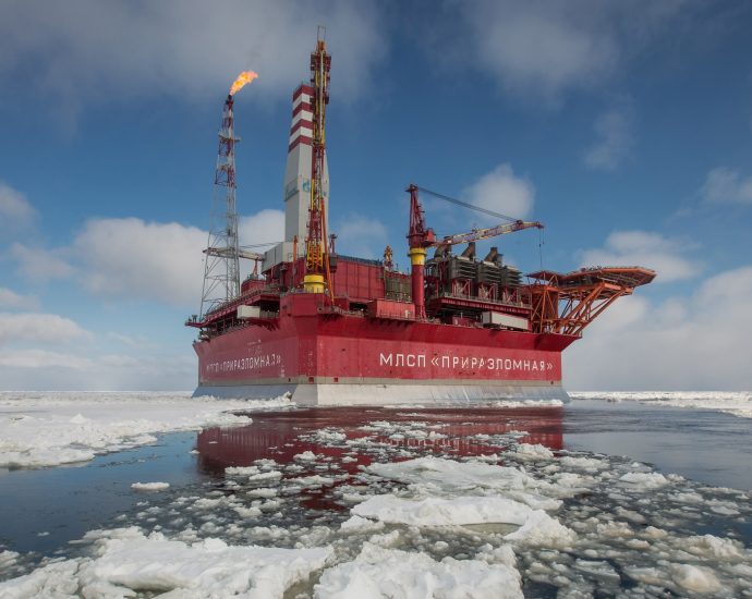 the-plan-behind-russian-oil-sanctions-and-why-a-reversal-faces-backlash