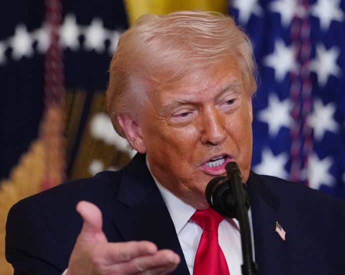 the-traitor-makes-sweeping-claim-about-us.-weapons-and-critics-instantly-spot-a-problem