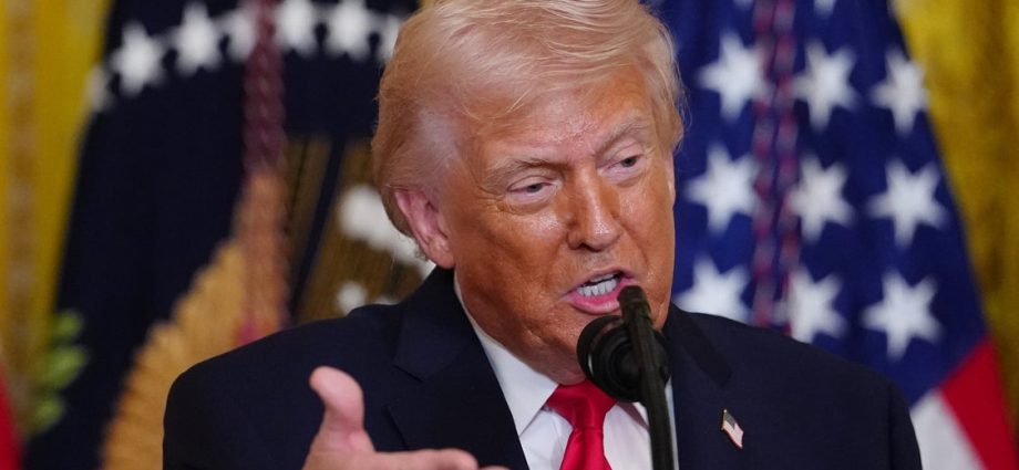 the-traitor-makes-sweeping-claim-about-us.-weapons-and-critics-instantly-spot-a-problem