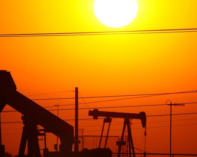 oil-prices-are-skyrocketing,-but-this-is-why-companies-won’t-rush-to-drill-in-california