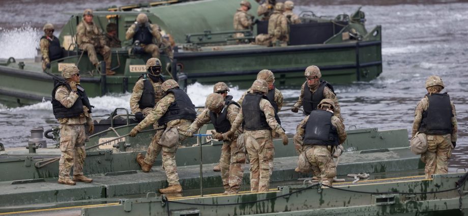 north-korea-fires-ballistic-missiles-toward-japan-amid-us–south-korea-military-drills