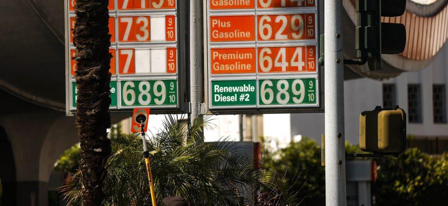 iran-war-threatens-to-erase-the-economic-bump-from-bigger-tax-refunds