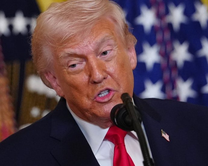 ‘winning’:-the-traitor-brags-about-‘reshaping-the-media’-with-shameless-infographic