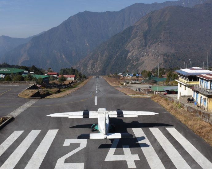 the-hardest-airports-in-the-world-to-land-at