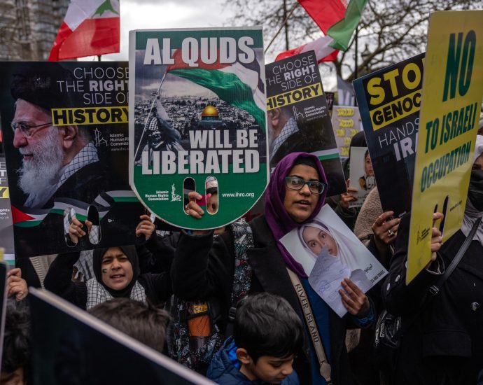 a-dozen-arrests-as-hundreds-attend-al-quds-day-rally-in-london