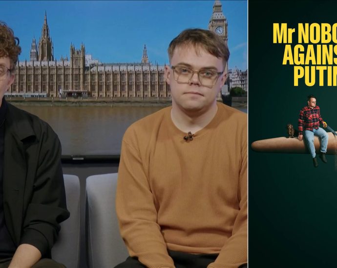 “mr-nobody-against-putin”-wins-oscar;-meet-the-russian-teacher-in-film-who-confronts-state-propaganda