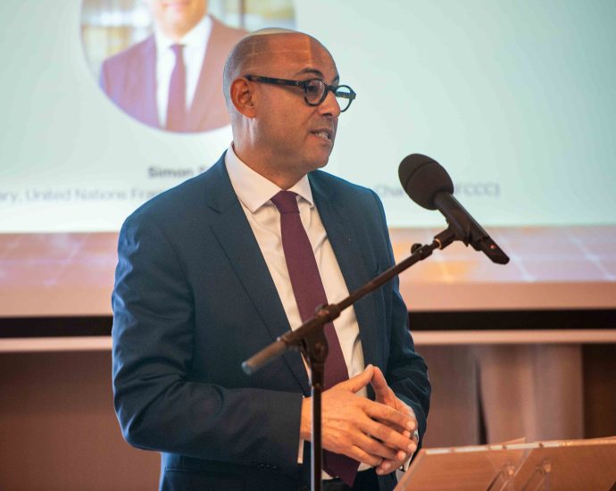 iran-war-shows-that-doubling-down-on-fossil-fuels-is-‘delusional,’-un-climate-chief-says