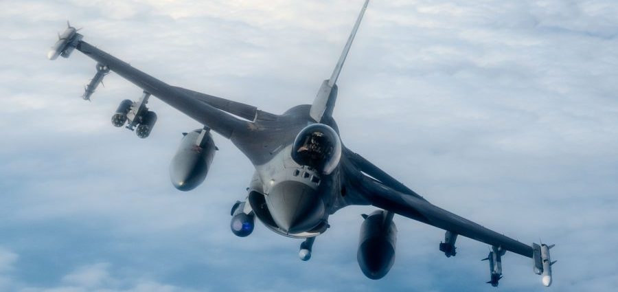 europe-may-turn-into-ukraine’s-ammo-powerhouse—-factories-ready-to-churn-out-aim-120c-8-missiles