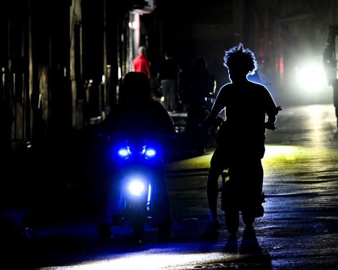 cuba-faces-island-wide-blackout-as-power-grid-fails