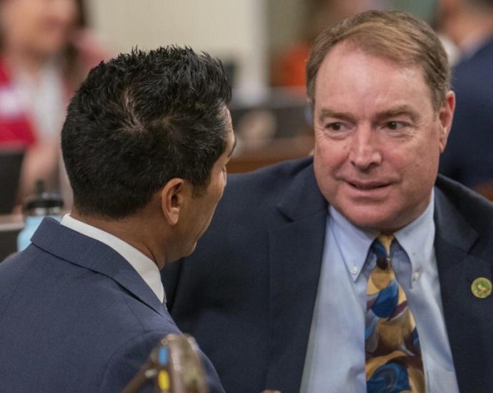 eliminating-a-corporate-tax-break-is-pitched-as-a-way-to-make-up-for-federal-healthcare-cuts