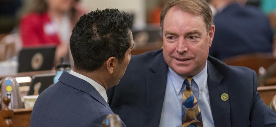 eliminating-a-corporate-tax-break-is-pitched-as-a-way-to-make-up-for-federal-healthcare-cuts