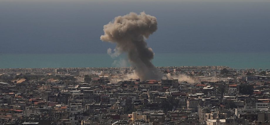 lebanon:-beirut’s-southern-suburbs-bombarded-by-israeli-strikes