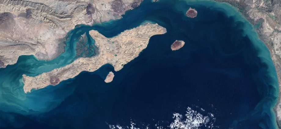 at-the-center-of-the-world’s-most-dangerous-chokepoint