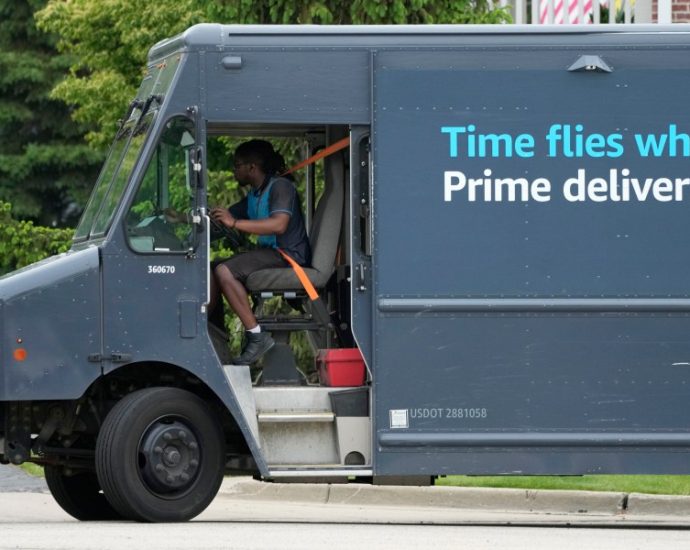 amazon-offers-1-hour-and-3-hour-deliveries-for-us-customers-willing-to-pay-an-extra-charge