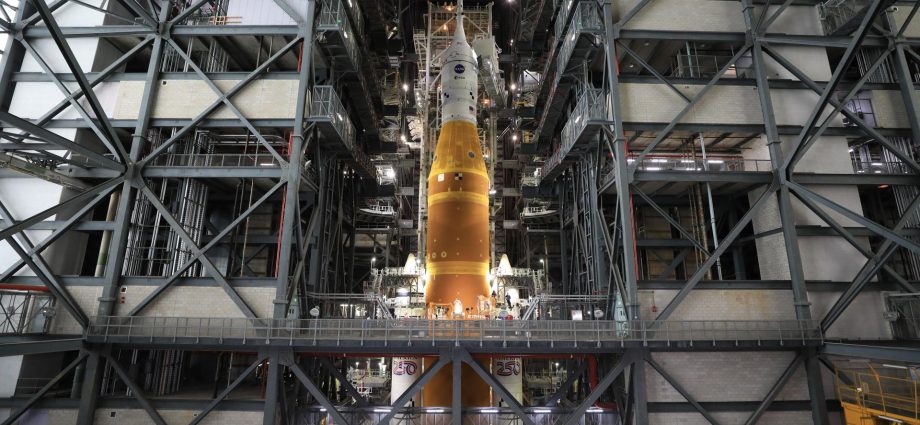 nasa reassessing artemis-ii rollout as-ground-teams-make-up-time 