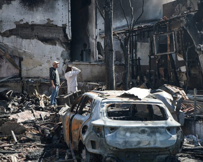 iran-war-live:-tehran-mourns-larijani,-soleimani;-2-killed-in-israel