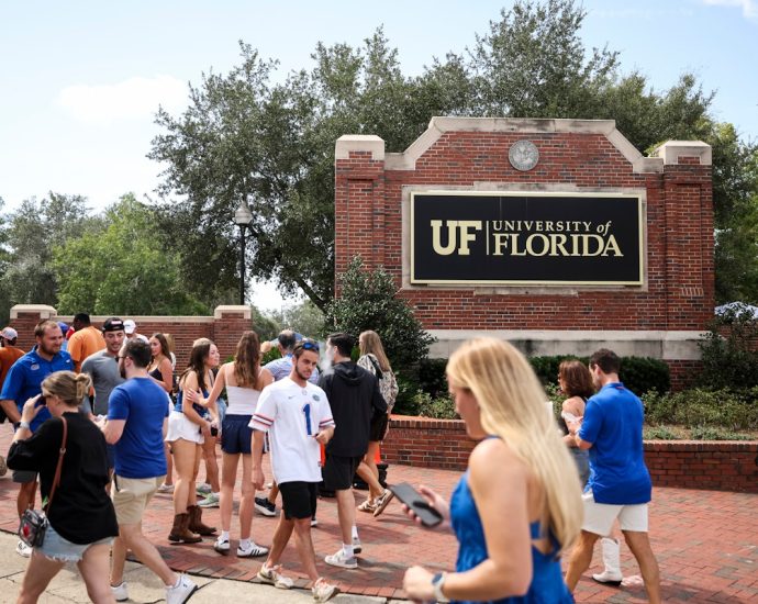 college-republicans-chapter-sues-school-for-right-to-make-nazi-salute