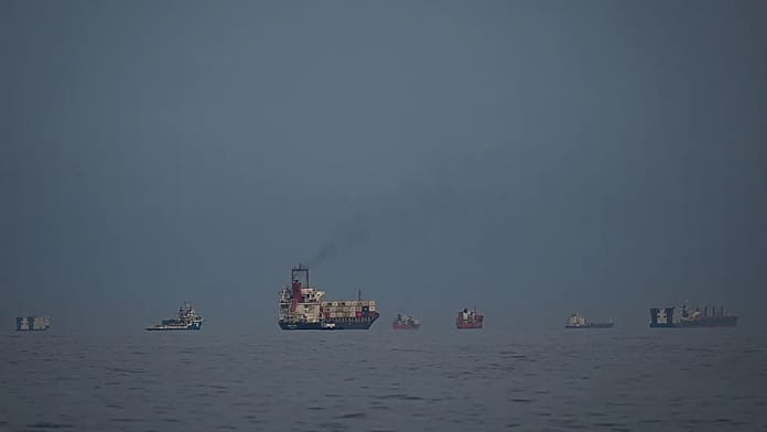 un-maritime-body-starts-talks-on-middle-east-shipping-with-hormuz-strait-effectively-closed