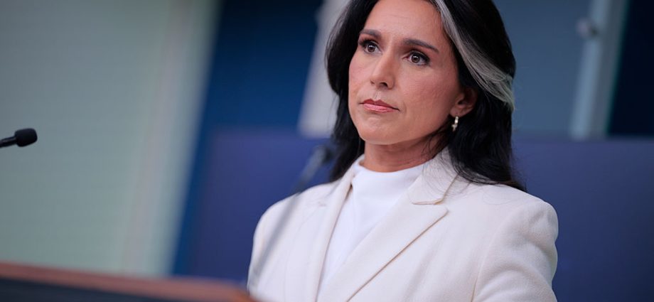 “i-would-not-participate”:-gabbard-defends-presence-at-fbi-election-center-raid-in-georgia