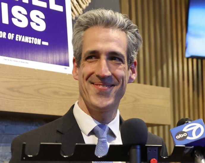 defying-aipac,-daniel-biss-wins-closely-watched-illinois-house-primary