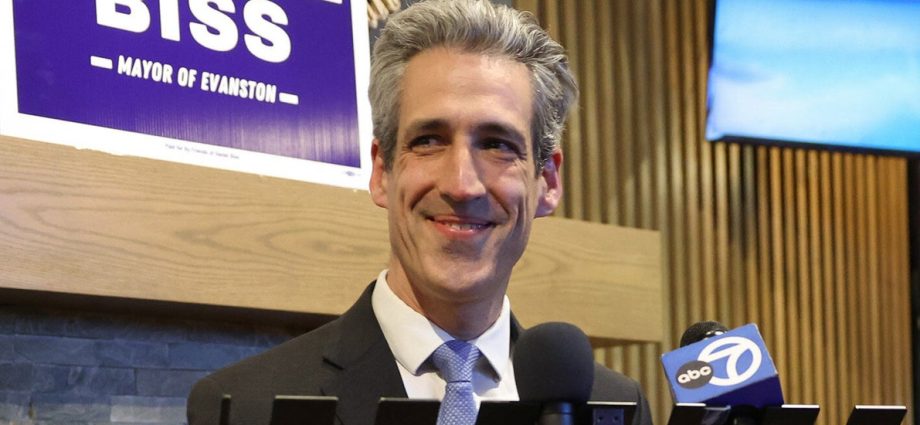 defying-aipac,-daniel-biss-wins-closely-watched-illinois-house-primary