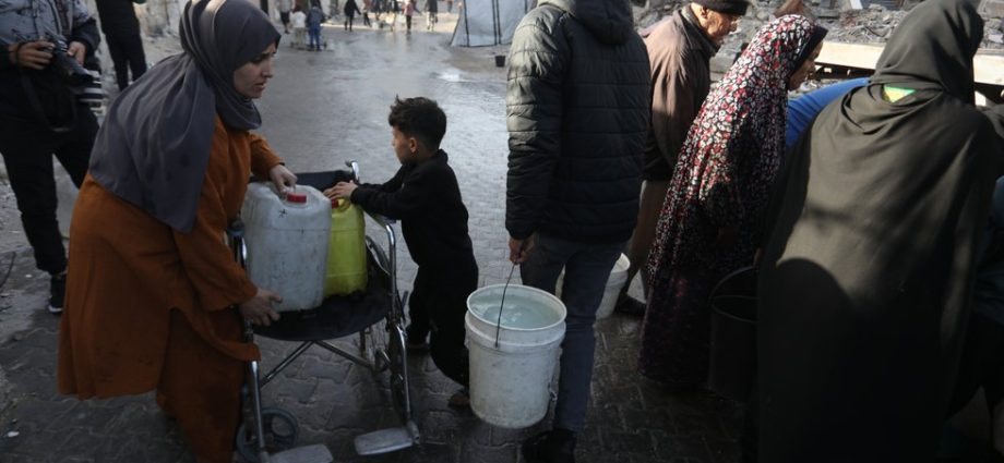 a-mother’s-struggle-through-war-in-gaza