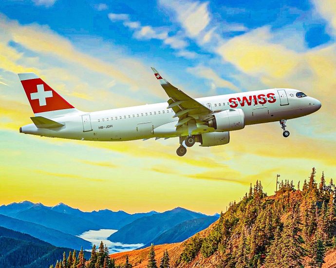 food-poisoning-caused-airbus-a320-captain-to-slam-cockpit-controls-from-passing-out-inflight