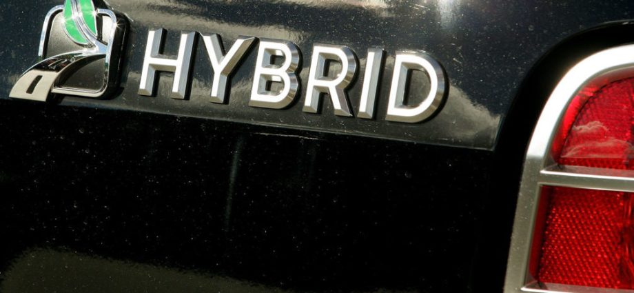 Surge in oil prices could signal the need for a change to EVs