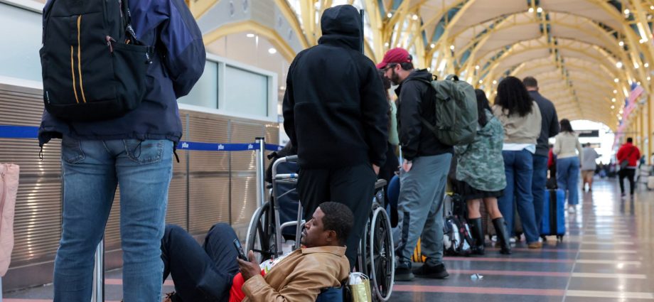 why-the-us-homeland-security-shutdown-is-raising-fears-of-airport-delays