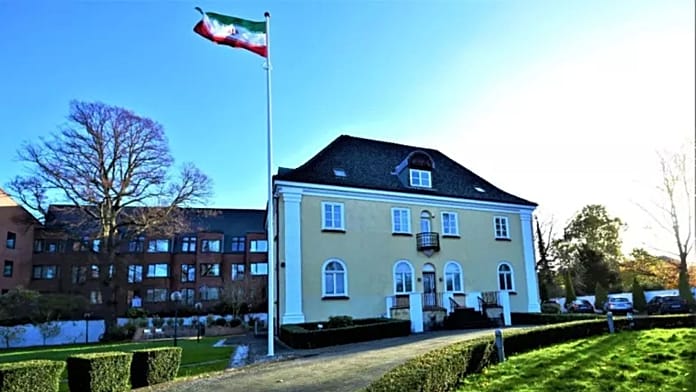 iranian-opposition’s-lion-and-sun-flag-hoisted-at-iranian-embassy-in-copenhagen