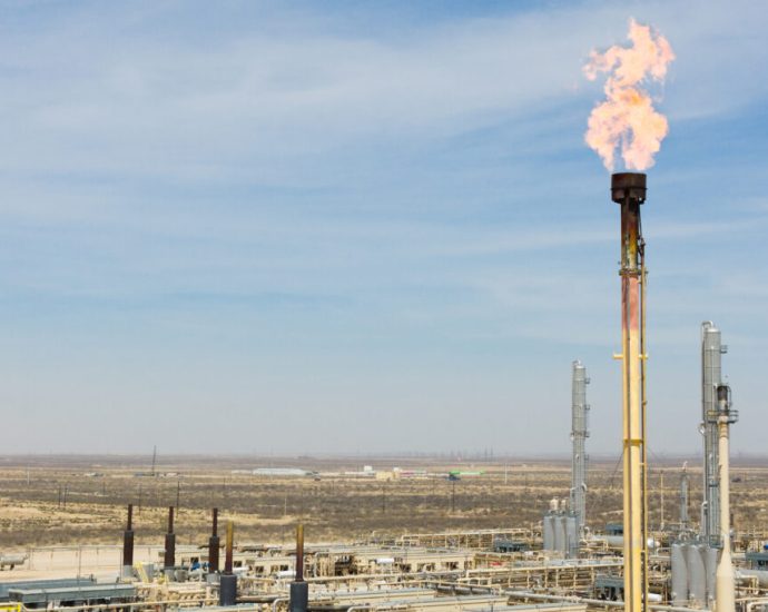 senator-launches-investigation-into-methane-pollution-in-the-permian-basin