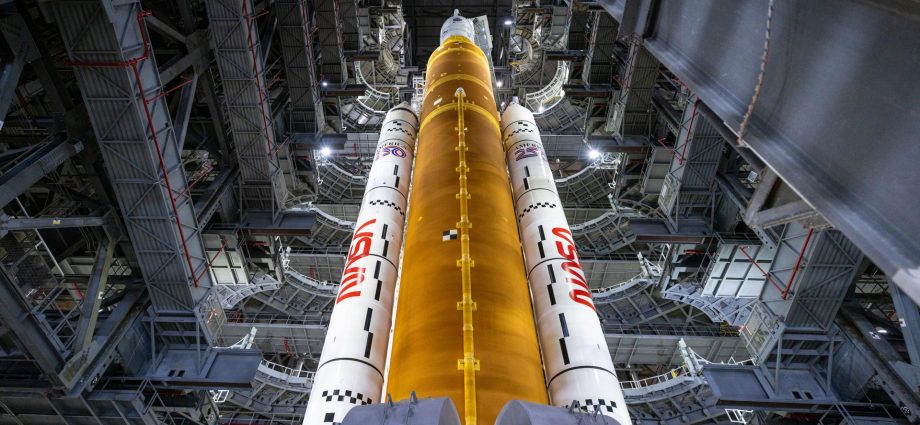 artemis-ii-moon-rocket-heads-back-to-launch-pad