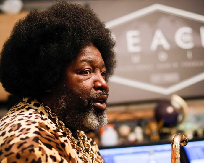 jury-finds-afroman-not-guilty-of-defaming-ohio-sheriff’s-deputies