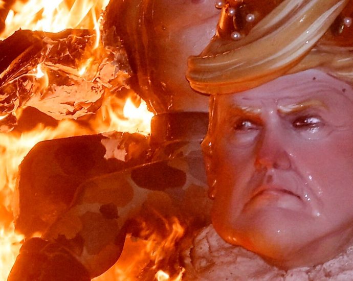 grotesque-traitor-47-effigies-go-up-in-flames-at-fallas-festival-in-spain