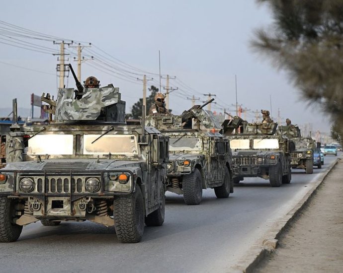 while-the-world-watches-the-middle-east,-war-is-brewing-in-south-asia