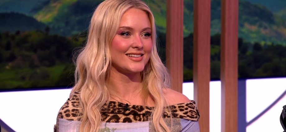 zara-larsson-responds-to-viral-abortion-joke-backlash:-‘sorry,-that’s-funny’