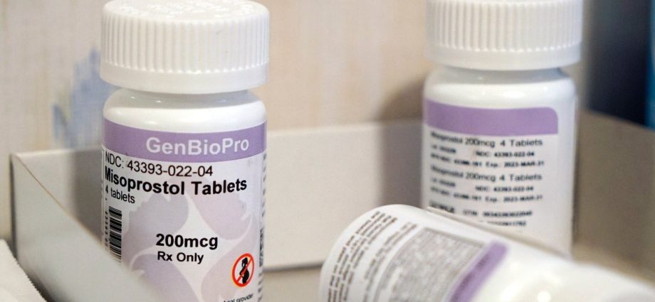 georgia-woman-charged-with-murder-after-allegedly-taking-pills-to-induce-abortion