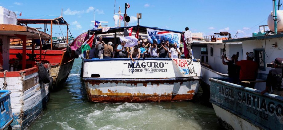 aid-flotilla-for-cuba-sets-sail-from-mexico
